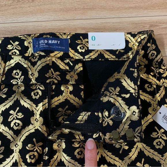 New! Old Navy Mid Rise Pixie Ankle Pants 0 Foil Gold Black Floral Roses Jeans - Picture 7 of 9